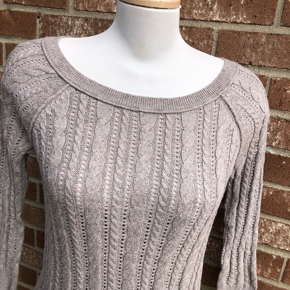 American Eagle Tan Sweater Size Small - Picture 2 of 6